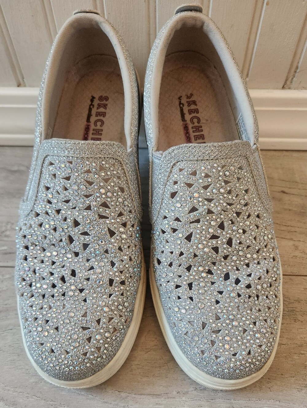 Skechers Silver Sparkle Slip-On Loafers for Women Sz 7.5